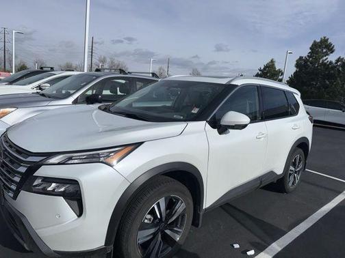 2024 Nissan Rogue SL