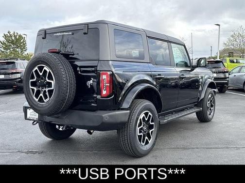 Shadow Black 2022 Ford Bronco Outer Banks