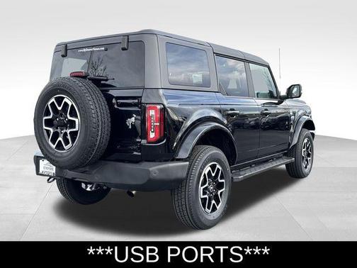 Shadow Black 2022 Ford Bronco Outer Banks