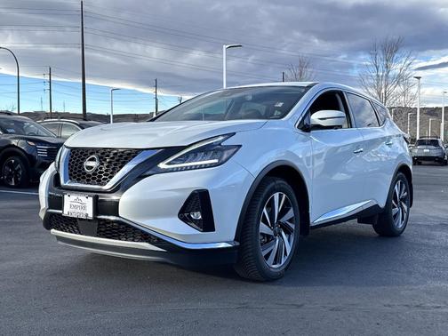 2023 Nissan Murano SL