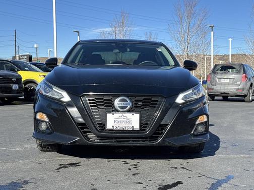2022 Nissan Altima 2.5 SR