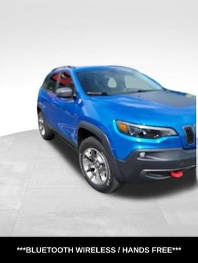 Hydro Blue Pearlcoat 2019 Jeep Cherokee Trailhawk