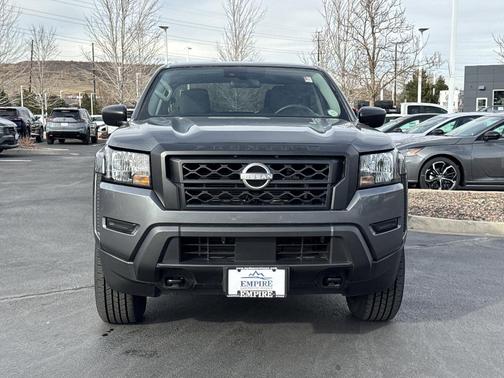 2022 Nissan Frontier S
