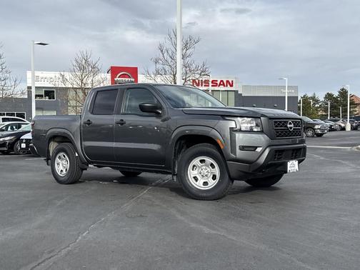 2022 Nissan Frontier S