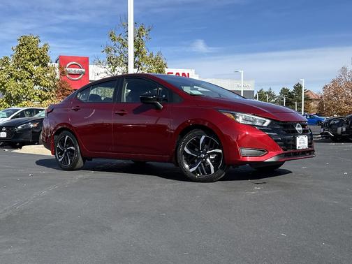 2025 Nissan Versa 1.6 SR