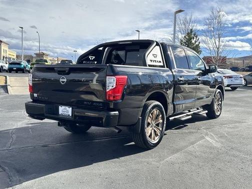 2024 Nissan Titan SV