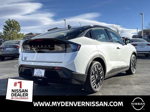 White / Black 2026 Nissan Leaf PLATINUM+