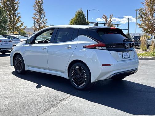 2025 Nissan Leaf SV PLUS
