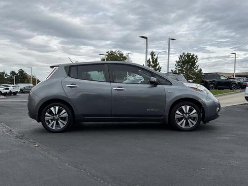 2017 Nissan Leaf SL