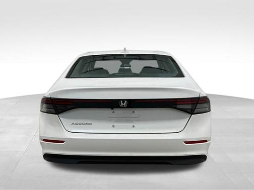 2025 Honda Accord LX 1.5T