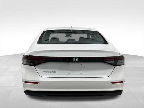 2025 Honda Accord LX 1.5T