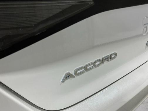 2025 Honda Accord LX 1.5T