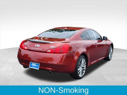 2014 INFINITI Q60 Base
