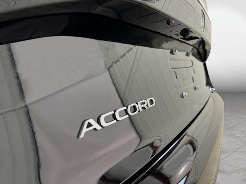 2025 Honda Accord LX 1.5T