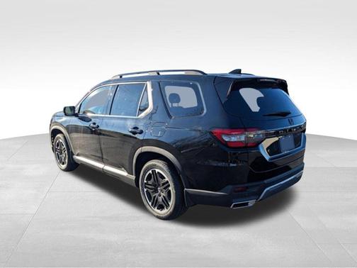 2026 Honda Pilot Touring 8-Passenger