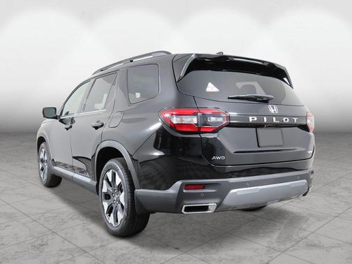 Black 2026 Honda Pilot Elite
