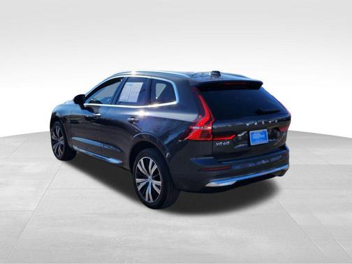 2023 Volvo XC60 B5 Plus Bright Theme