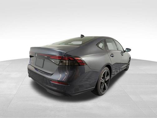 Meteorite Gray Metallic 2026 Honda Accord SE