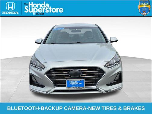 Symphony Silver 2018 Hyundai SONATA SE