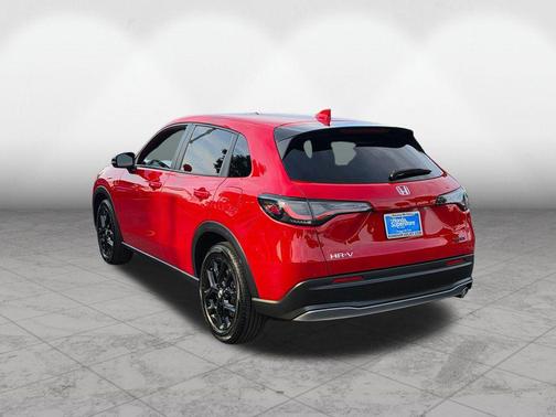 Milano Red 2025 Honda HR-V Sport