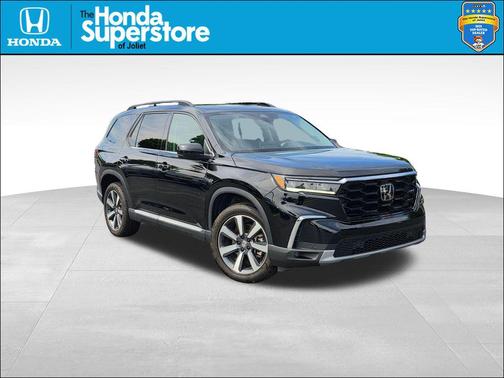 Crystal Black Pearl 2025 Honda Pilot Touring 8-Passenger