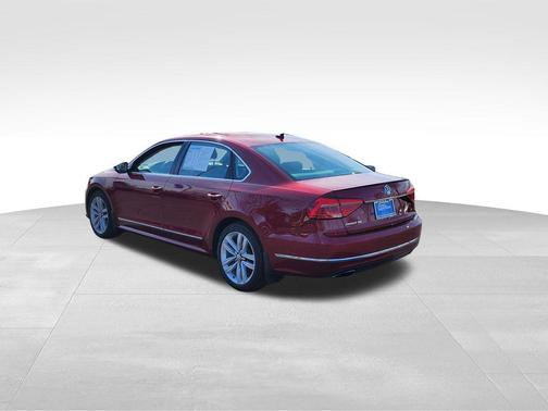 2016 Volkswagen Passat V6 SEL Premium