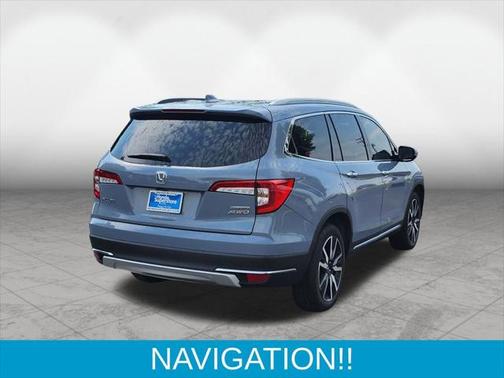 2022 Honda Pilot Touring 8-Passenger