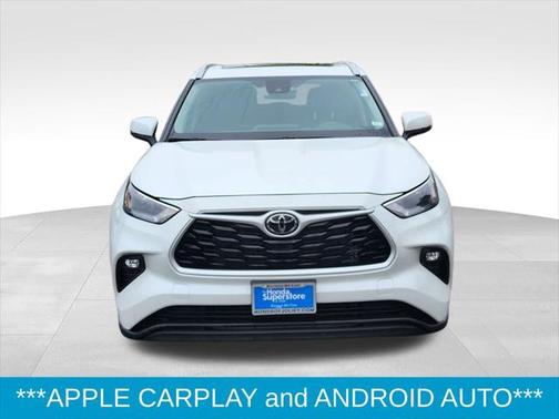 2024 Toyota Highlander LE I4