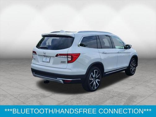 2022 Honda Pilot Touring 8-Passenger
