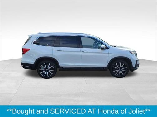 2022 Honda Pilot Touring 8-Passenger