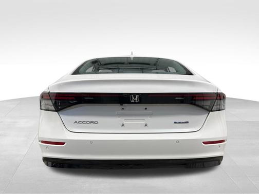 Platinum White Pearl 2026 Honda Accord Hybrid EX-L