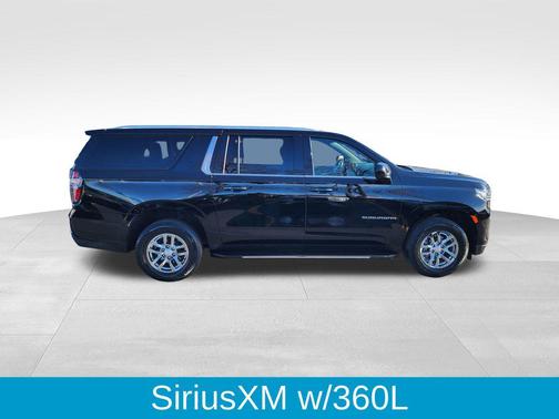 2024 Chevrolet Suburban LT