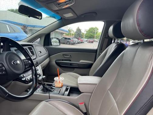 2017 Kia Sedona LX