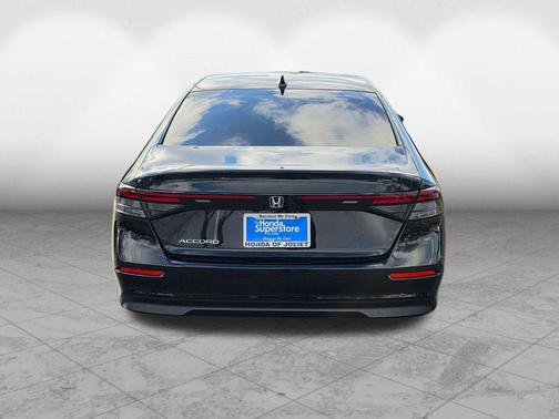 Crystal Black Pearl 2023 Honda Accord LX 1.5T