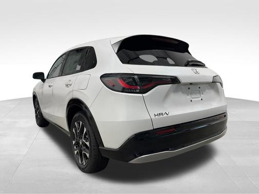 Platinum 2026 Honda HR-V EX-L