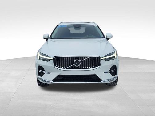2022 Volvo XC60 B5 Inscription