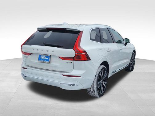 2022 Volvo XC60 B5 Inscription