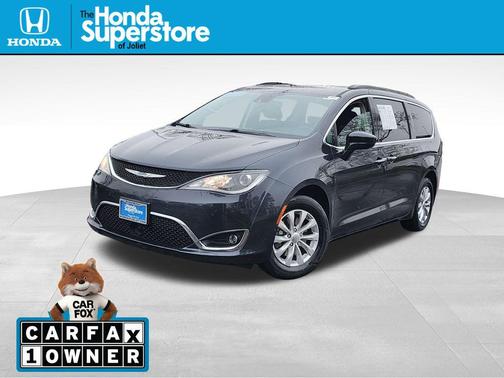 2020 Chrysler Pacifica Touring