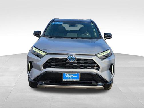 2022 Toyota RAV4 Hybrid SE