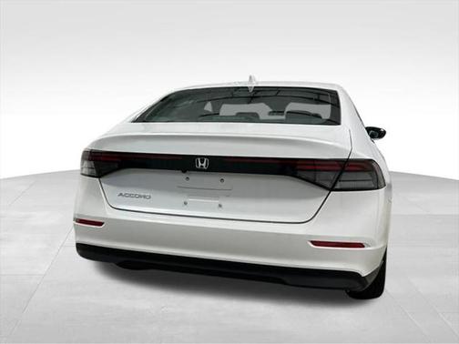 2025 Honda Accord LX 1.5T