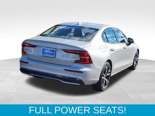 2024 Volvo S60 B5 Core Dark Theme