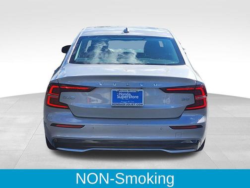 2024 Volvo S60 B5 Core Dark Theme