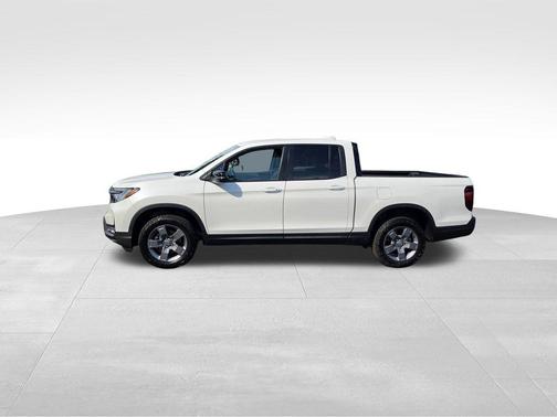 Platinum White Pearl 2025 Honda Ridgeline TrailSport
