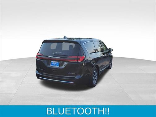 2023 Chrysler Pacifica Hybrid Limited