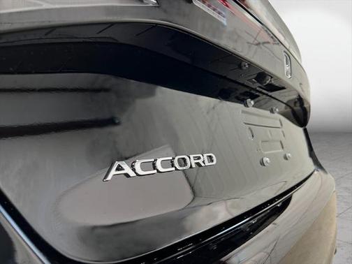 2025 Honda Accord LX 1.5T