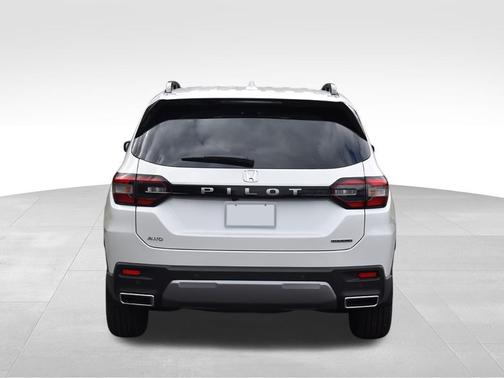 2026 Honda Pilot Touring 8-Passenger