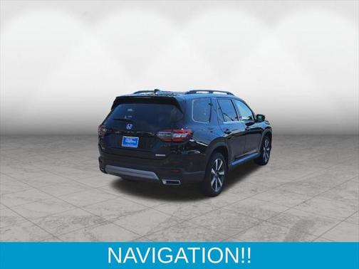 2023 Honda Pilot Touring 8-Passenger