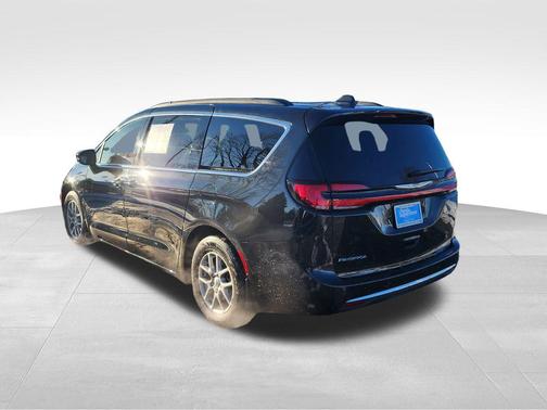 2022 Chrysler Pacifica Touring