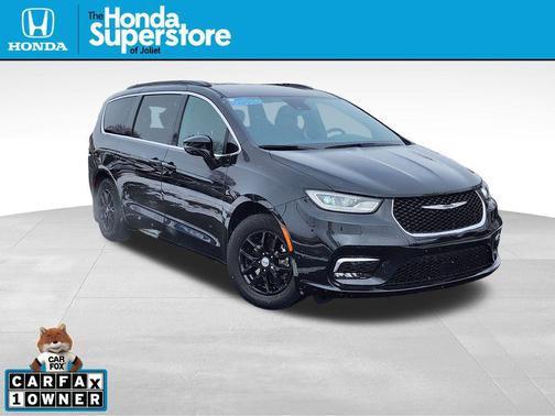 2022 Chrysler Pacifica Touring
