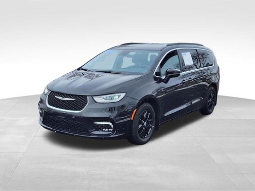 2022 Chrysler Pacifica Touring